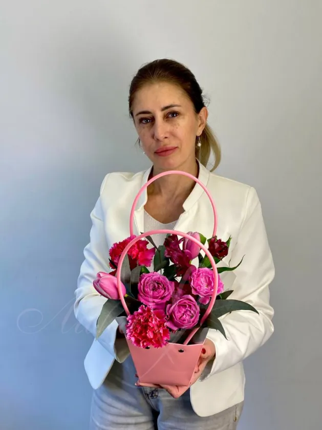 Композиция «Яркая!»