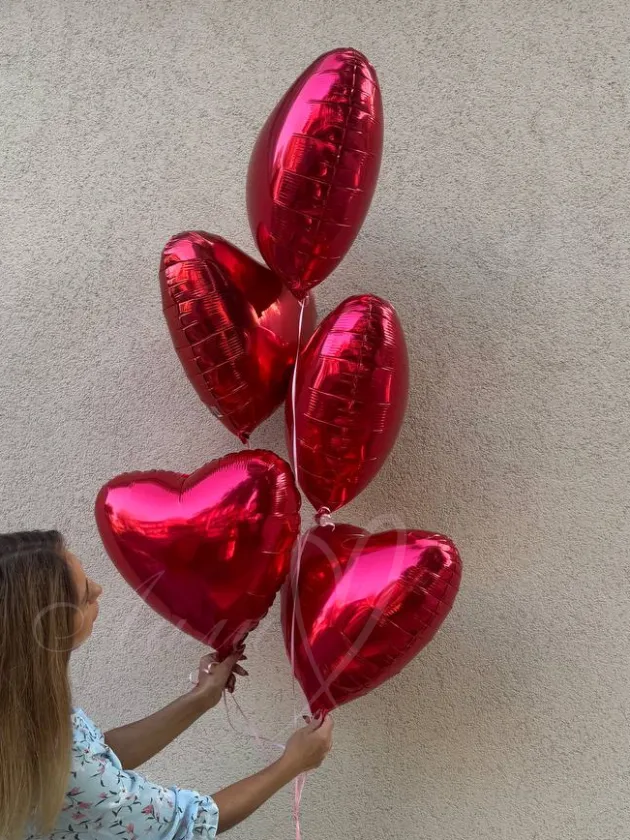 Фонтан малиновых сердец