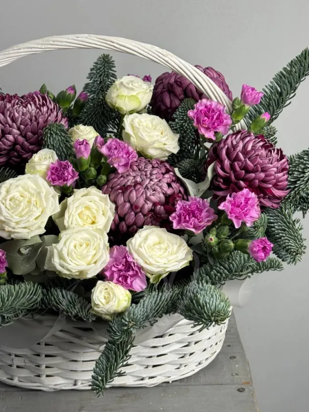 Корзина из роз и хризантем «Серенада»