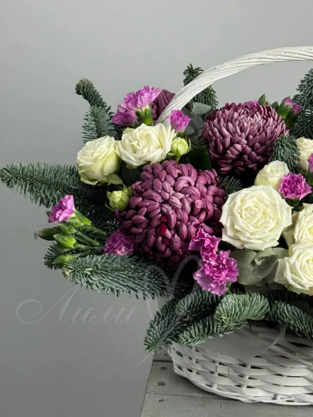Корзина из роз и хризантем «Серенада»