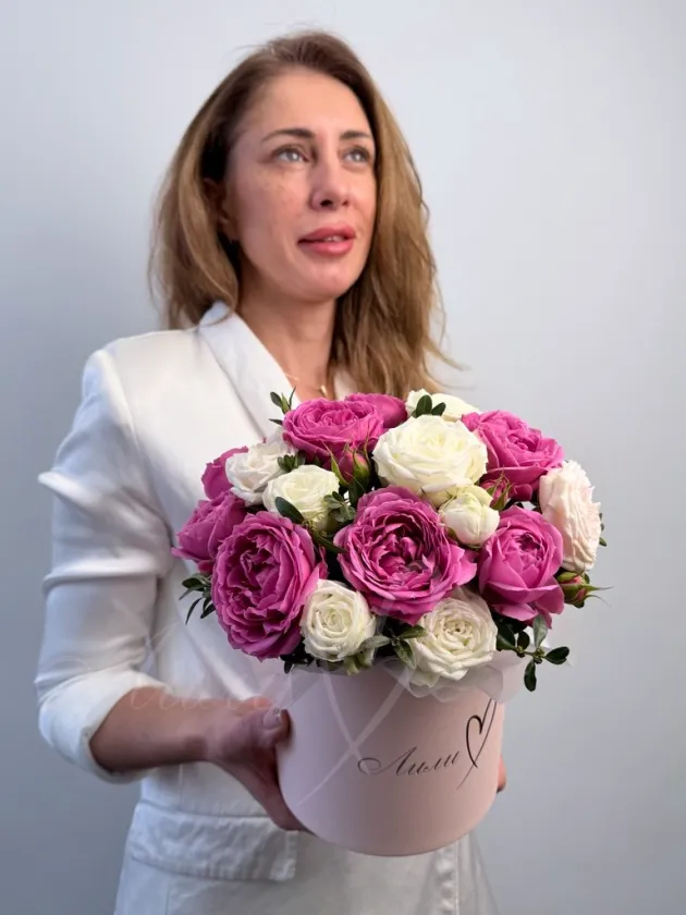 Композиция из роз «Венеция»