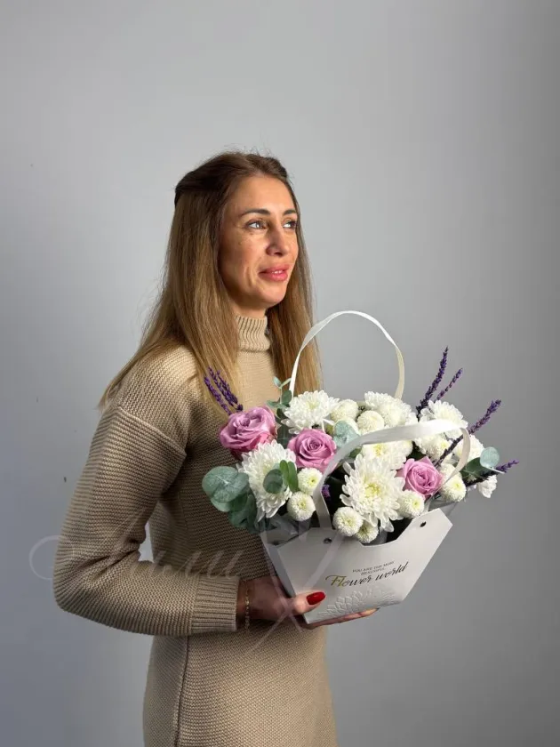 Композиция из хризантем «Паулина»