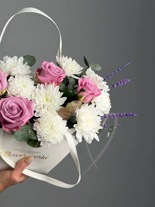 Композиция из хризантем «Паулина»