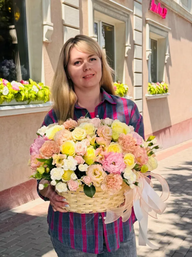 Композиция с розой «Вернисаж»