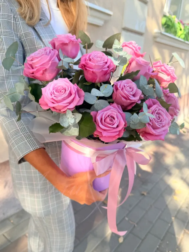 Композиция из роз «Сусанна»