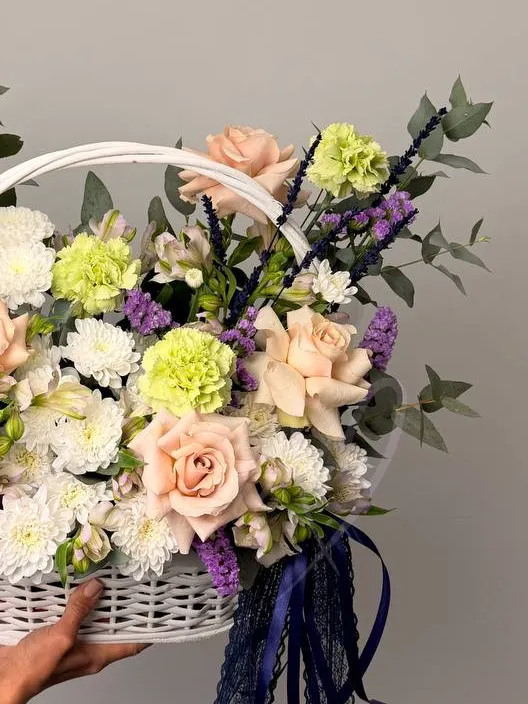 Корзина цветов «Римма»