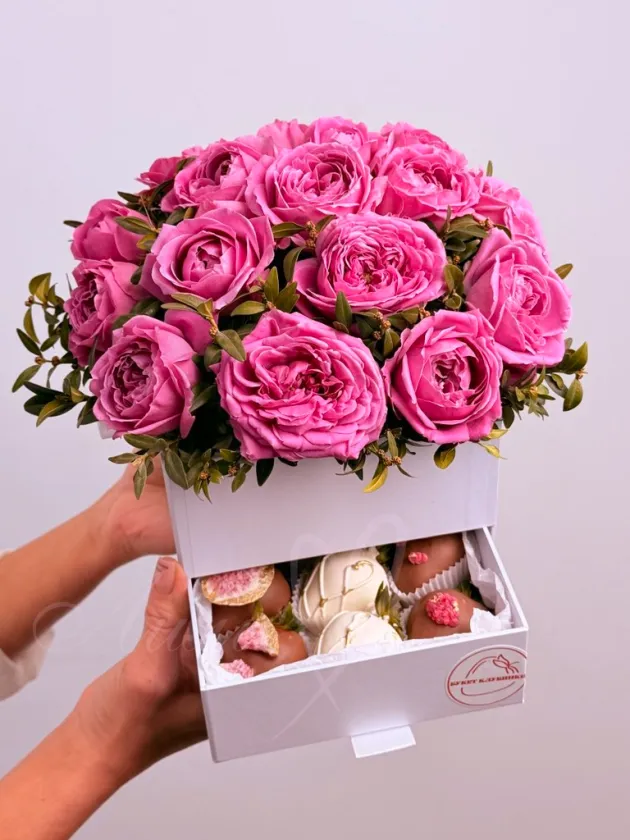 Композиция «Клубничные мечты»