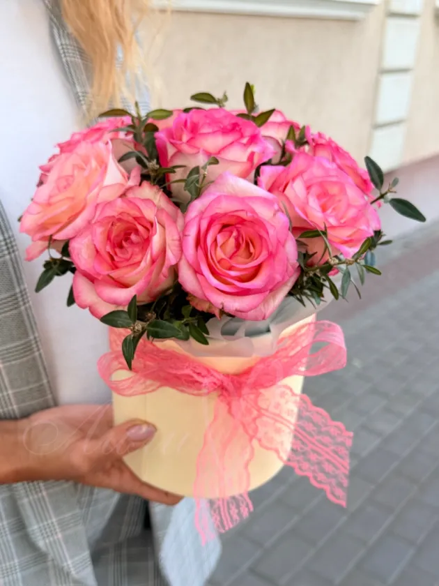 Композиция из роз «Капризная»