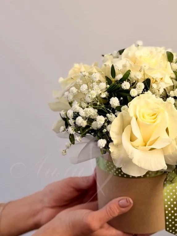 Композиция из роз «Нежное облачко»