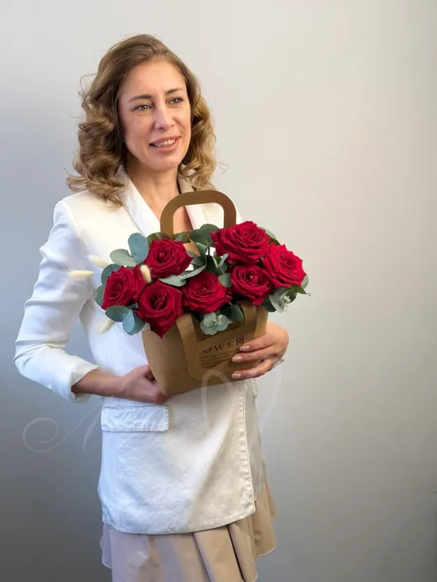 Композиция с розами «Рада»