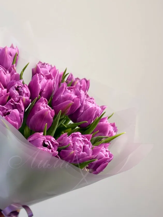 Букет  пионовидных тюльпанов