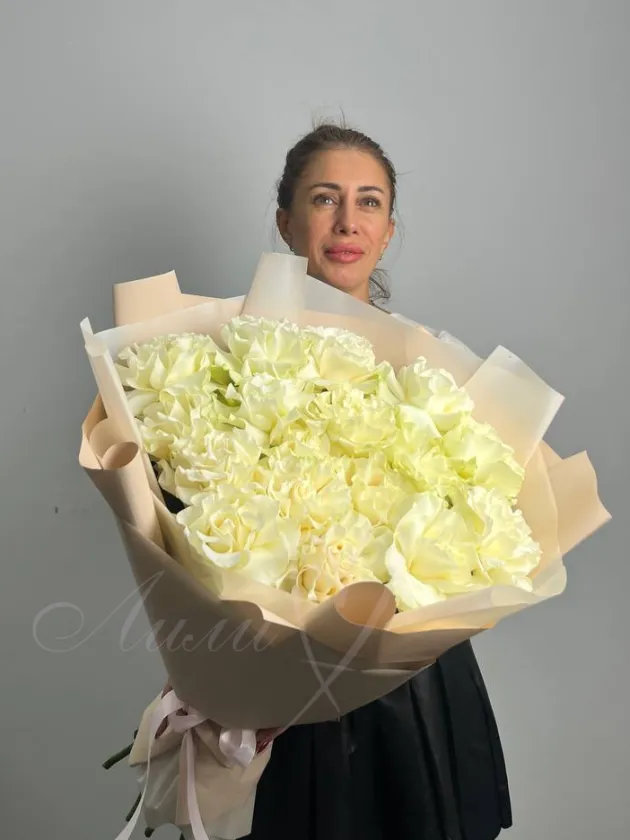 Букет  из французской розы «Изысканный вальс»