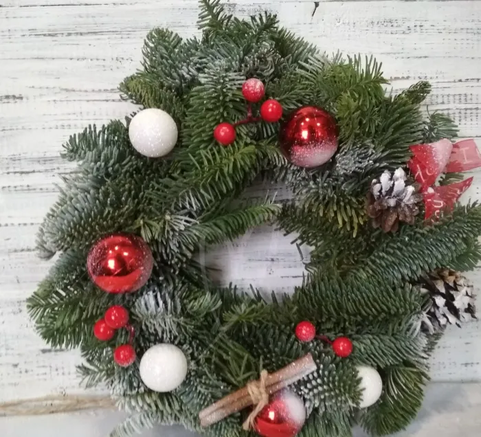 Венок красный