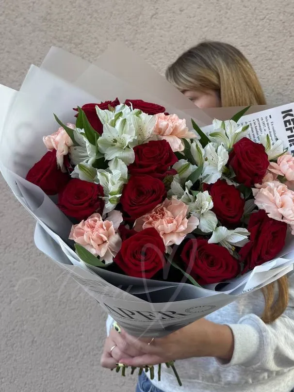 Букет сборный «Огненная радуга»