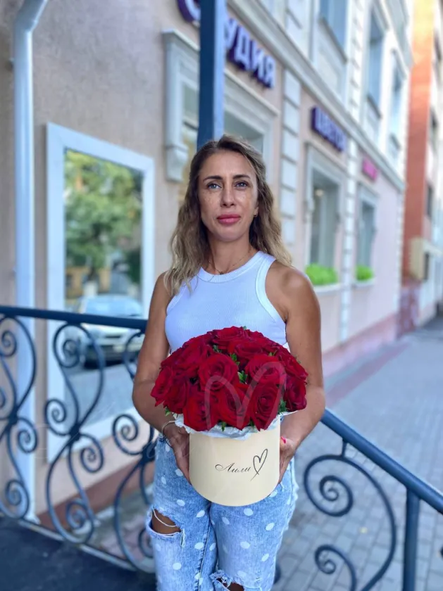 Композиция из роз «Бовардия»