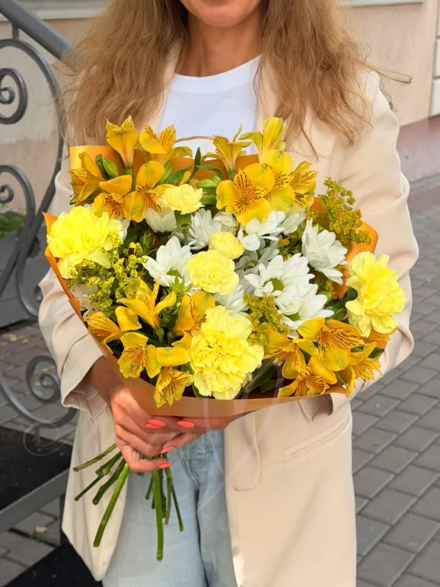 Сборный букет «Яркий»