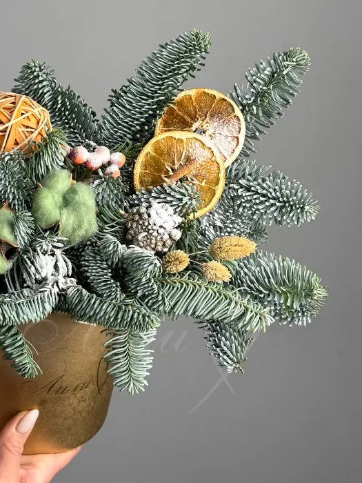 Композиция из пихты «Уютный вечер»