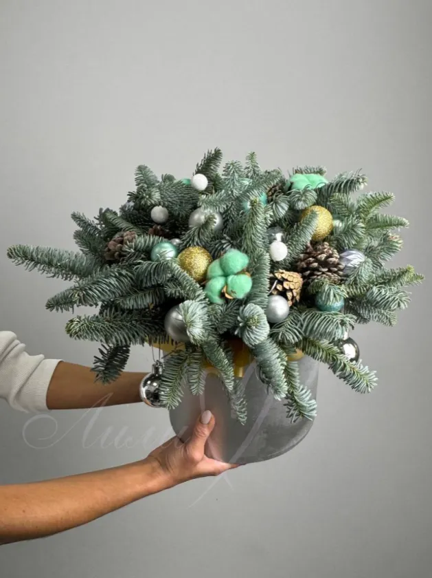 Композиция из нобилиса «Рождественские огни»