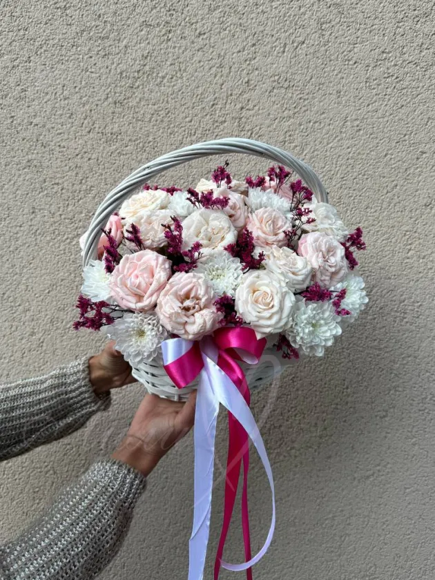 Композиция из роз «Сердце для нее»