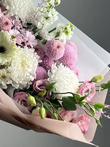 Сборный букет «Тонкий вкус»