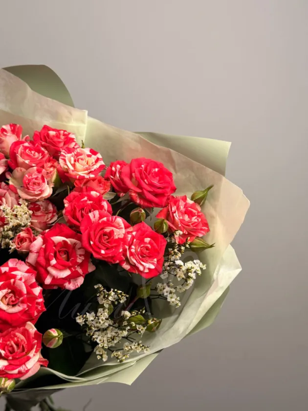 Букет из роз «Зимний Роман»