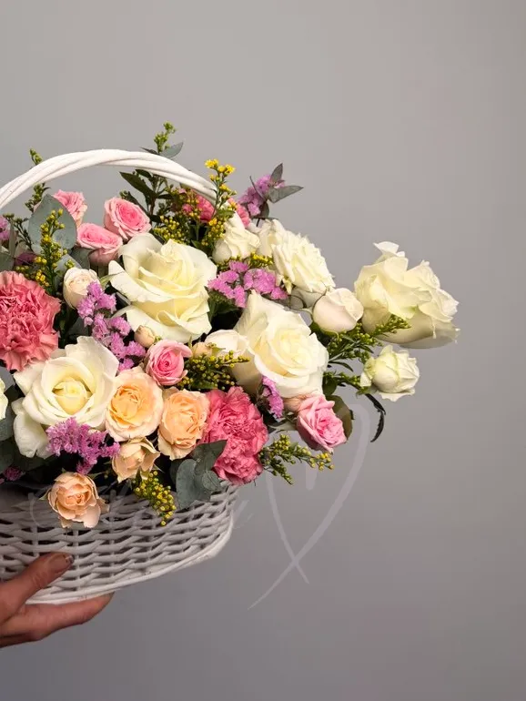 Композиция из французской розы «Романтичная Франция»