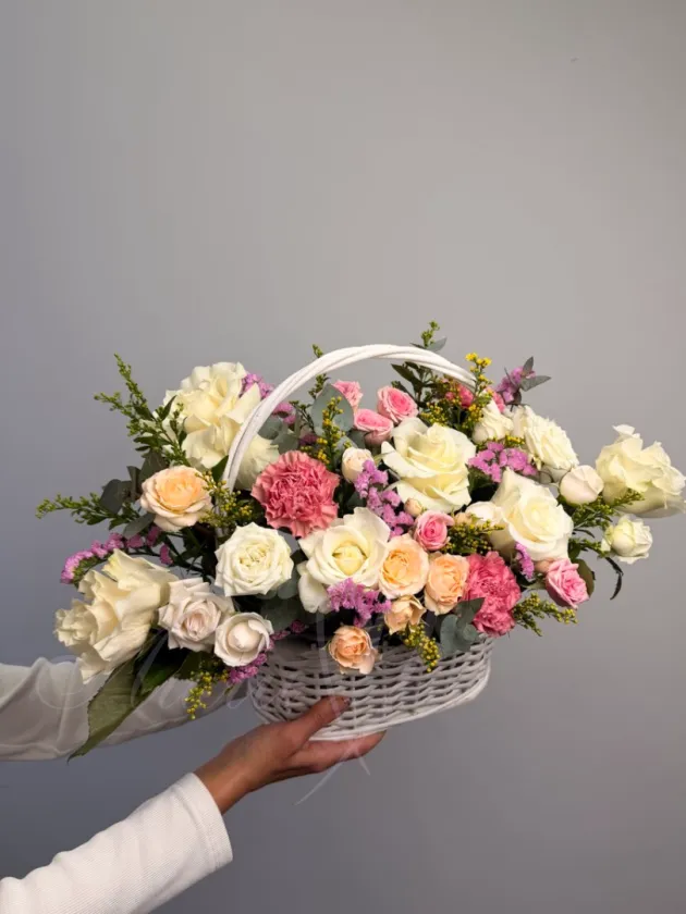 Композиция из французской розы «Романтичная Франция»