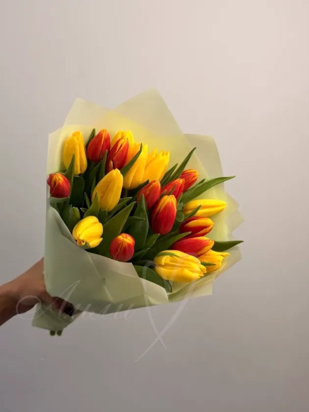 Букет  из тюльпанов «Яркое пламя»