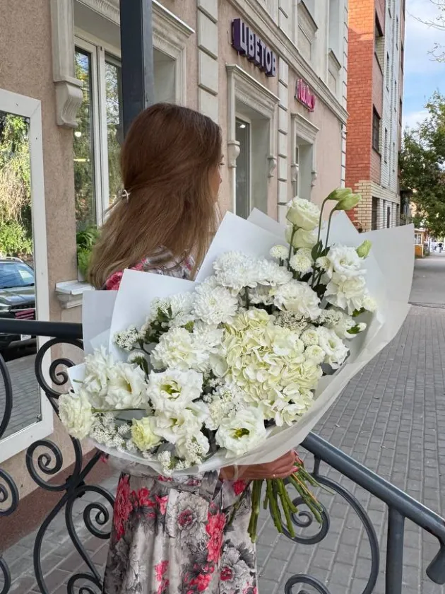 Букет с гортензией «Луиза»