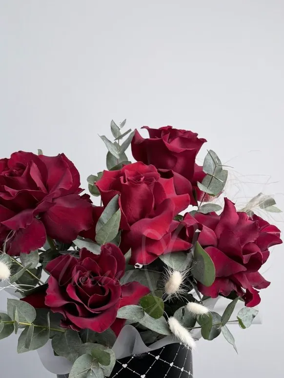 Композиция из роз «Малина»