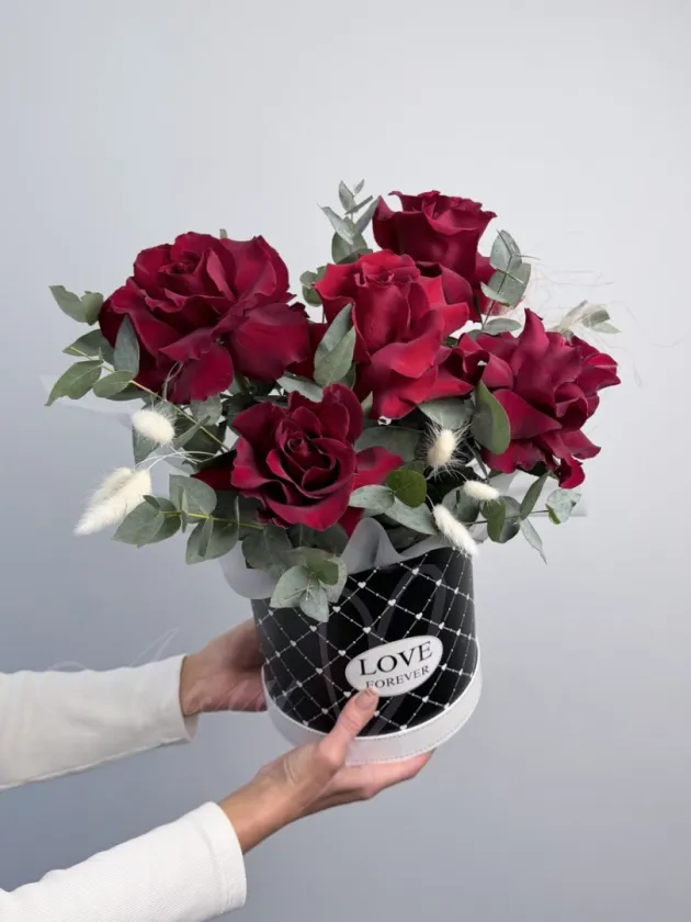 Композиция из роз «Малина»