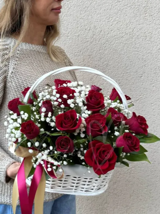 Композиция из роз «Малина»
