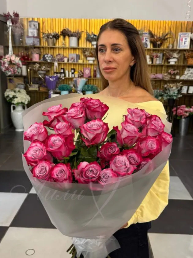 Букет из роз «Монреаль»