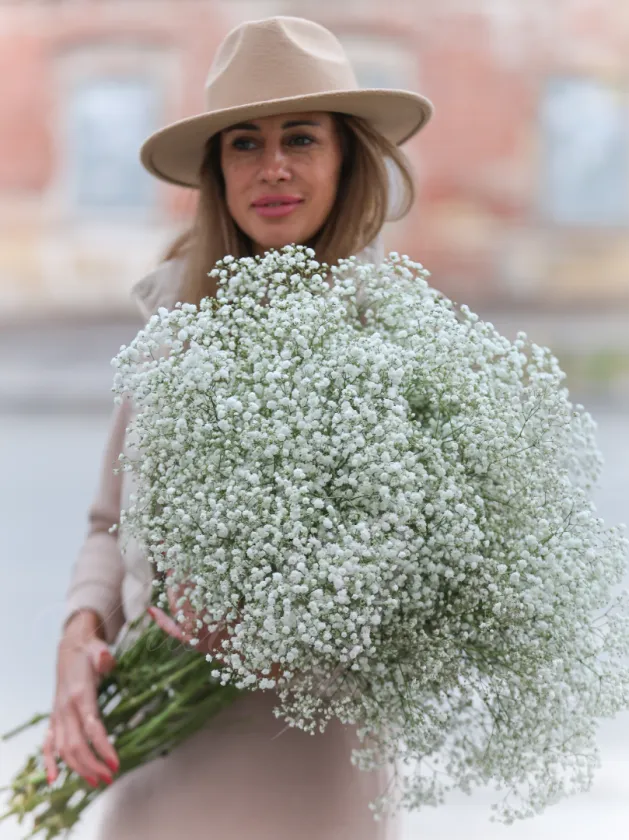 Букет из гипсофилы «Легкость»
