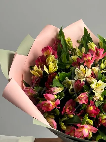 Букет из альстромерии «Взрыв чувств».