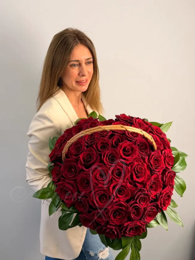 Корзина сердце «Я влюблен в тебя»