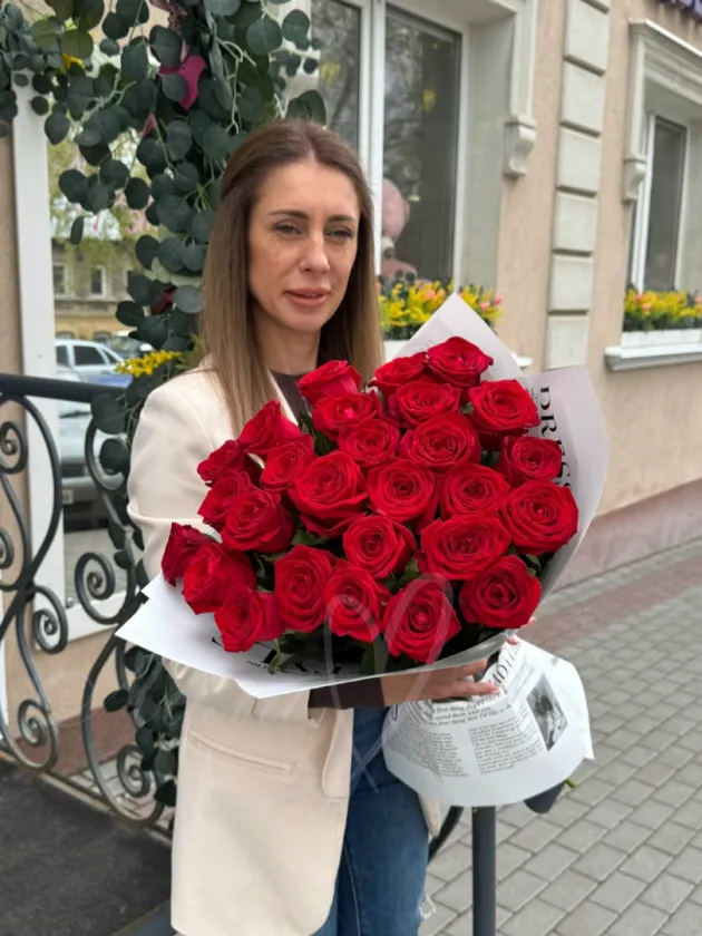 Букет из роз «Властелин ее сердца»