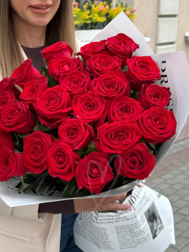 Букет из роз «Властелин ее сердца»