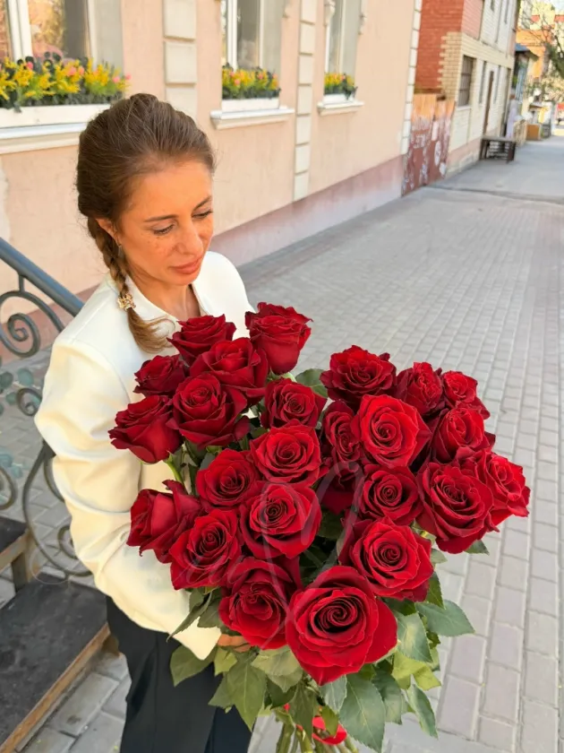 Букет из метровых роз