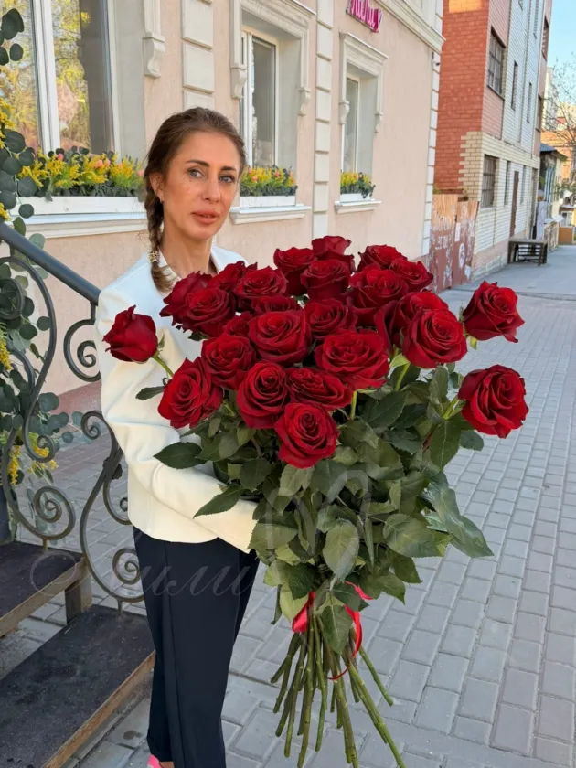 Букет из метровых роз