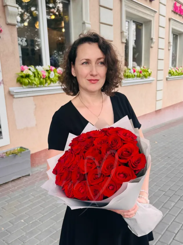 Букет из 35 роз «Страсть»