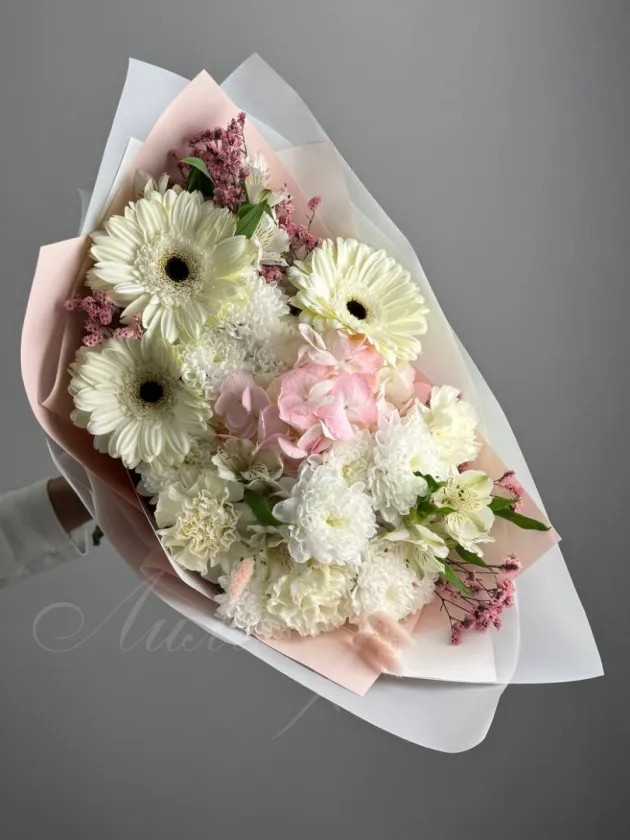 Сборный букет «Киара»