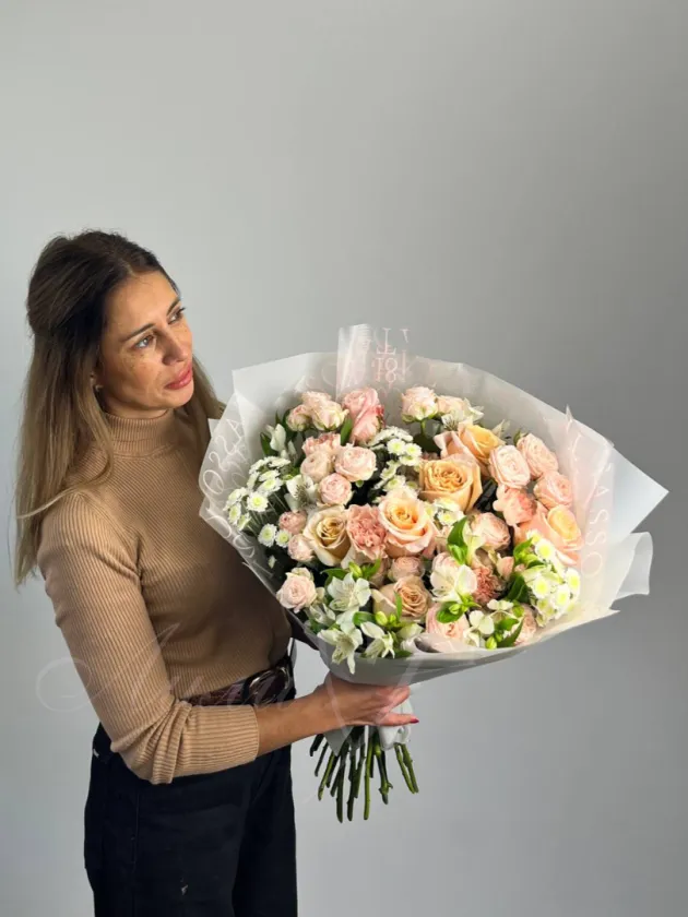 Сборный букет «Лунная соната»