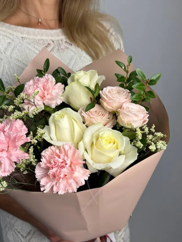 Сборный букет «Бисквит»