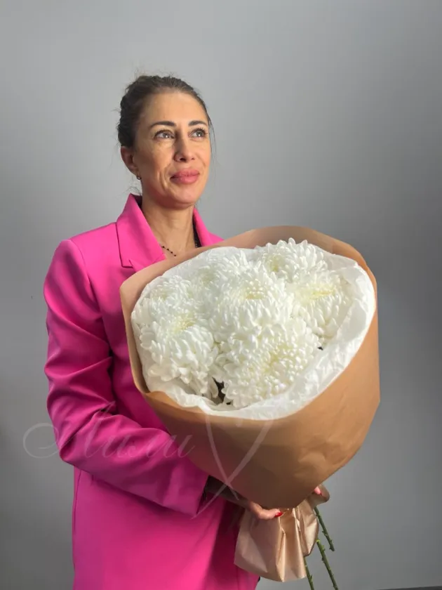 Букет из хризантем «Белоснежность»