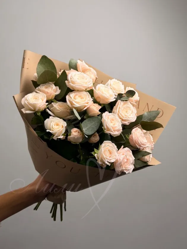 Букет из кустовых роз «Для самой нежной»