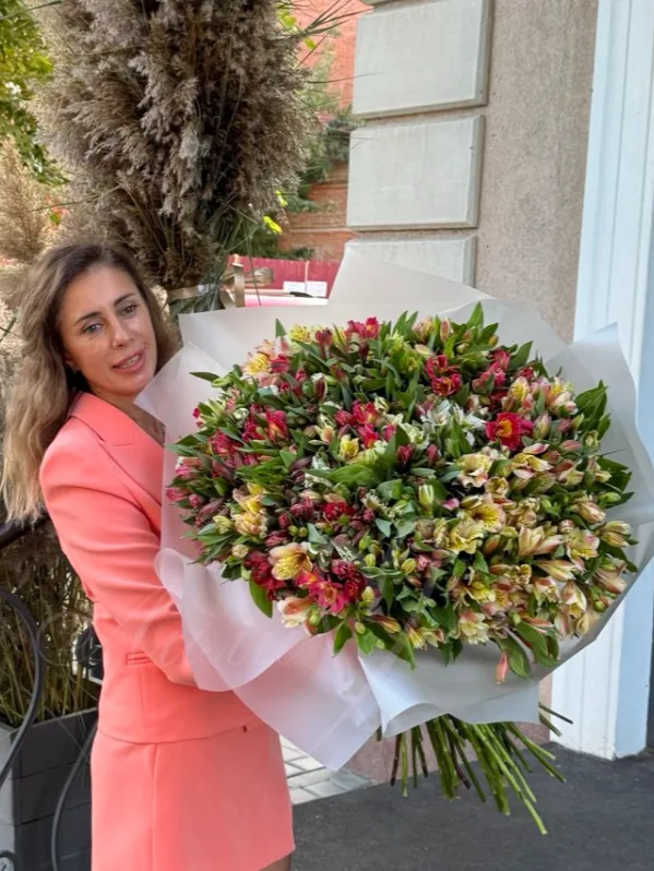 Букет из альстромерии «Владислава»