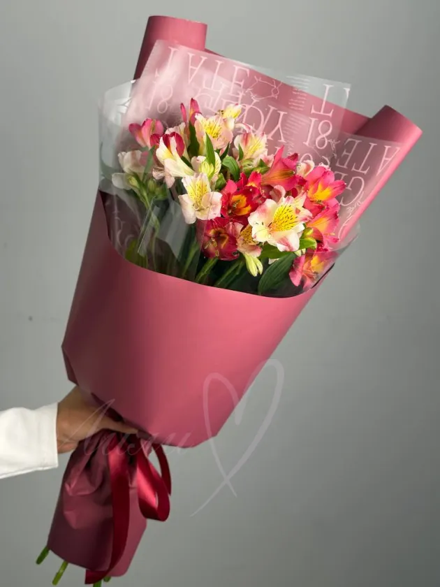 Букет из альстромерии «Яркие мечты»
