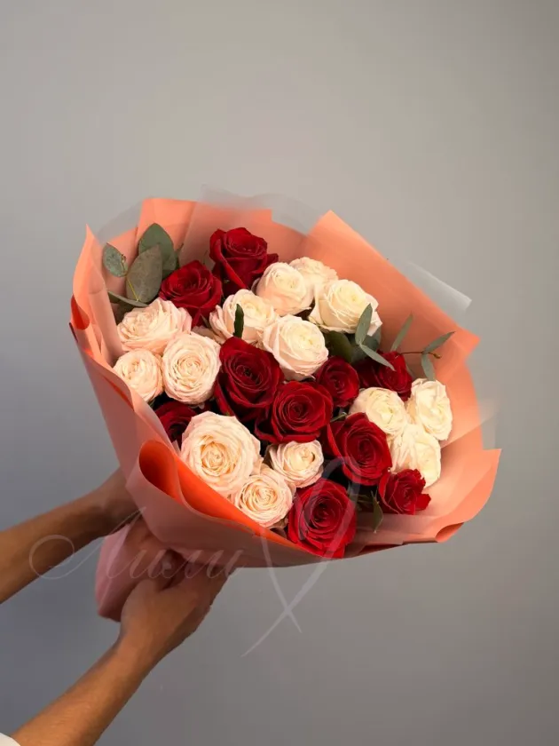 Букет из роз «Яркий восторг»