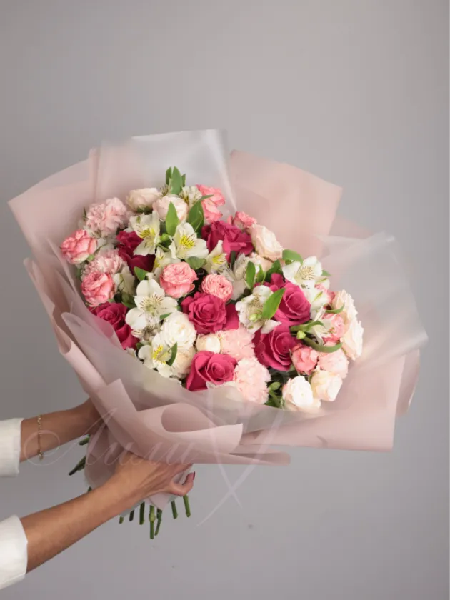 Букет «Клубничный зефир»